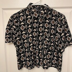 Boxy crop button down top